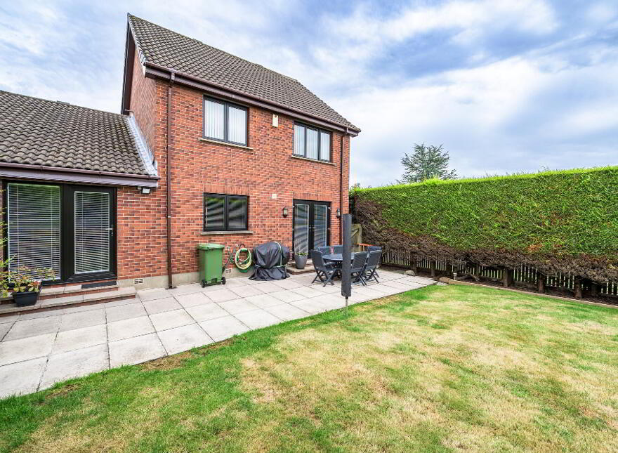 1 Waringfield Grange, Moira, BT67 0FE