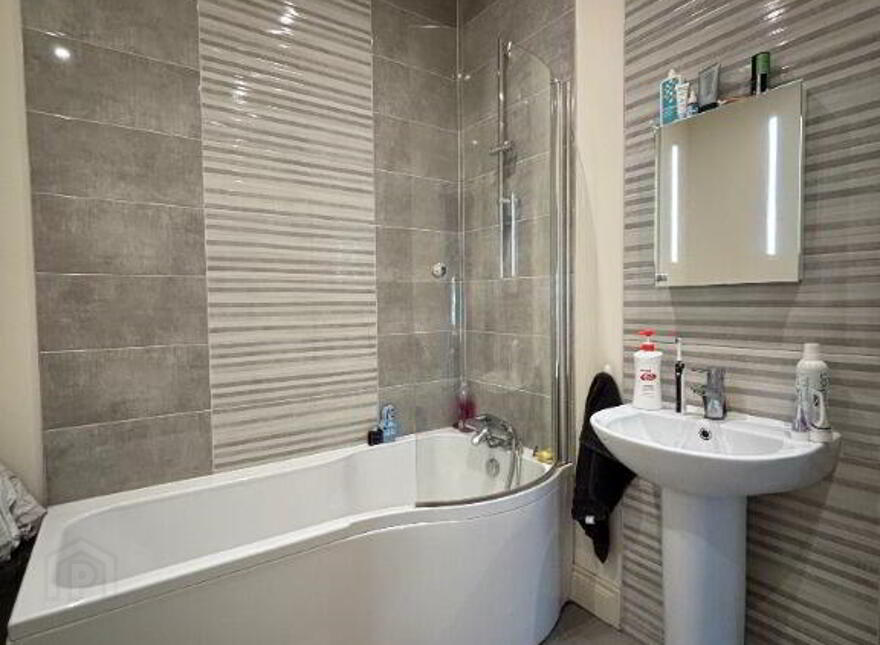 43 Millmount Village Square, Belfast, BT16 1YX