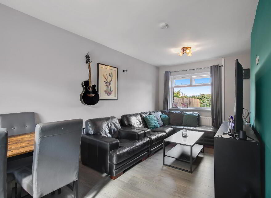 24 Knockwood Crescent, Belfast, BT5 6GE