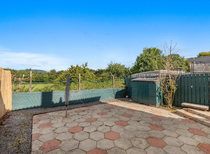24 Knockwood Crescent, Belfast, BT5 6GE