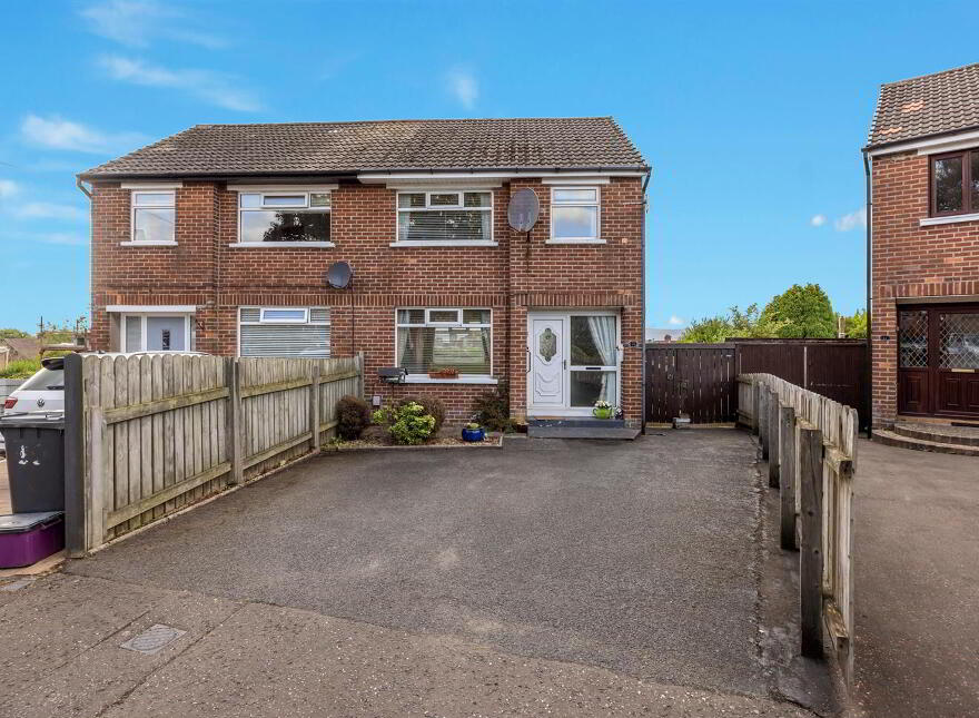 12 Roddens Gardens, Belfast, BT5 7JJ