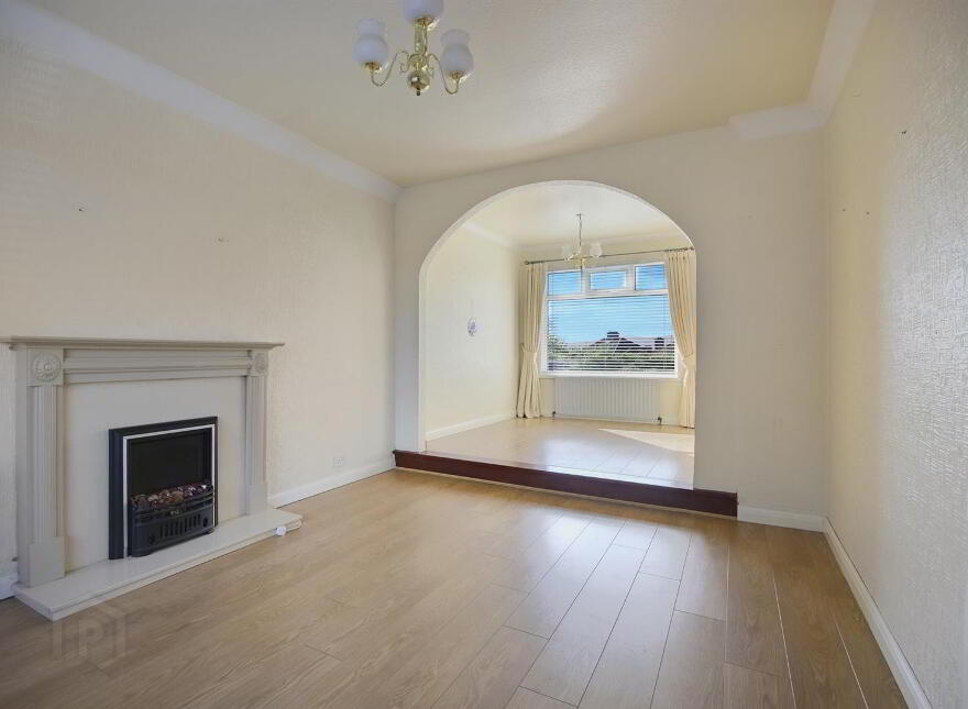 12 Roddens Gardens, Belfast, BT5 7JJ