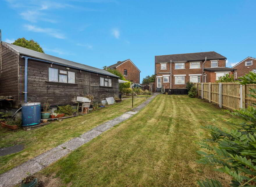 12 Roddens Gardens, Belfast, BT5 7JJ