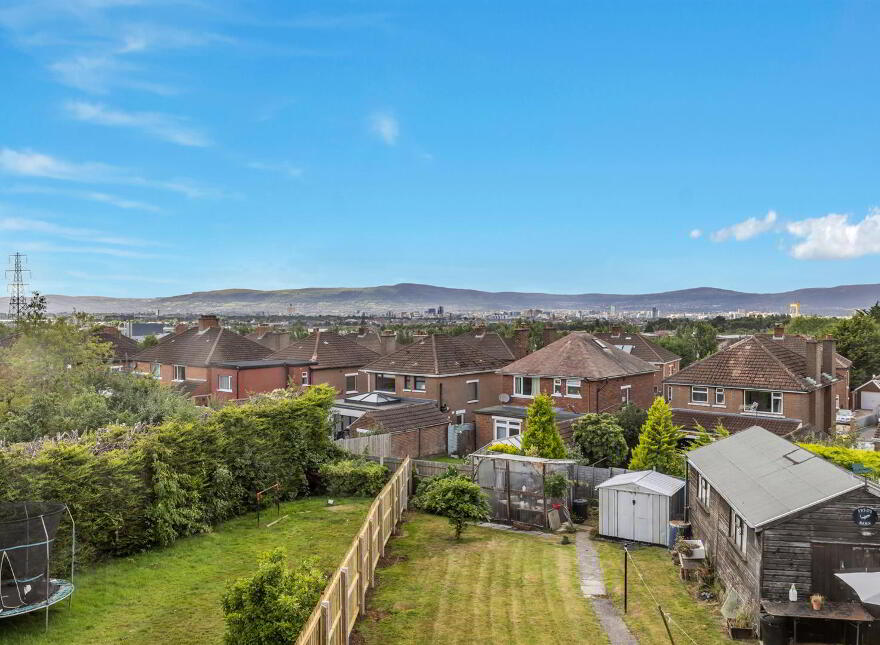 12 Roddens Gardens, Belfast, BT5 7JJ