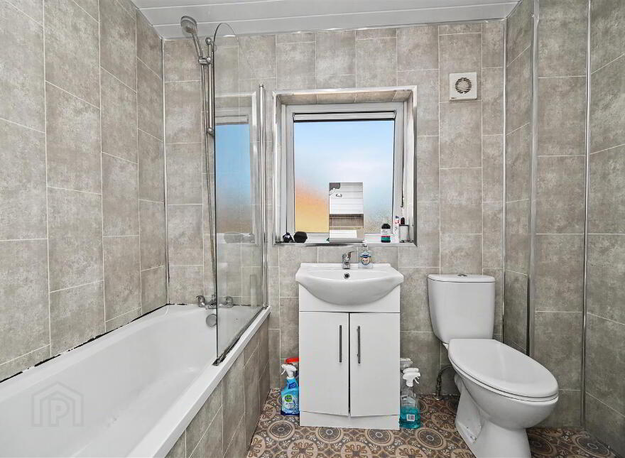 6 Apsley Street, Belfast, BT7 1BL