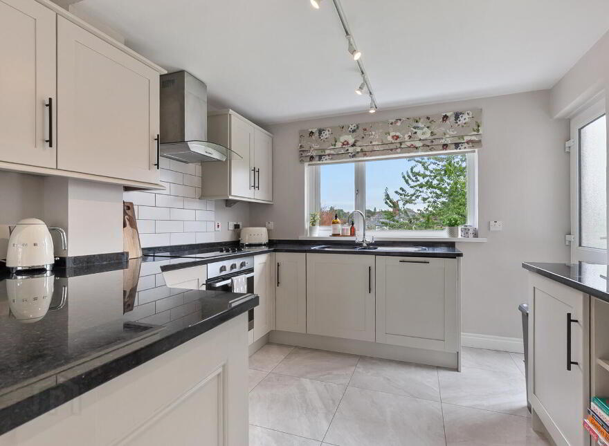 16 Richhill Park, Belfast, BT5 6HG