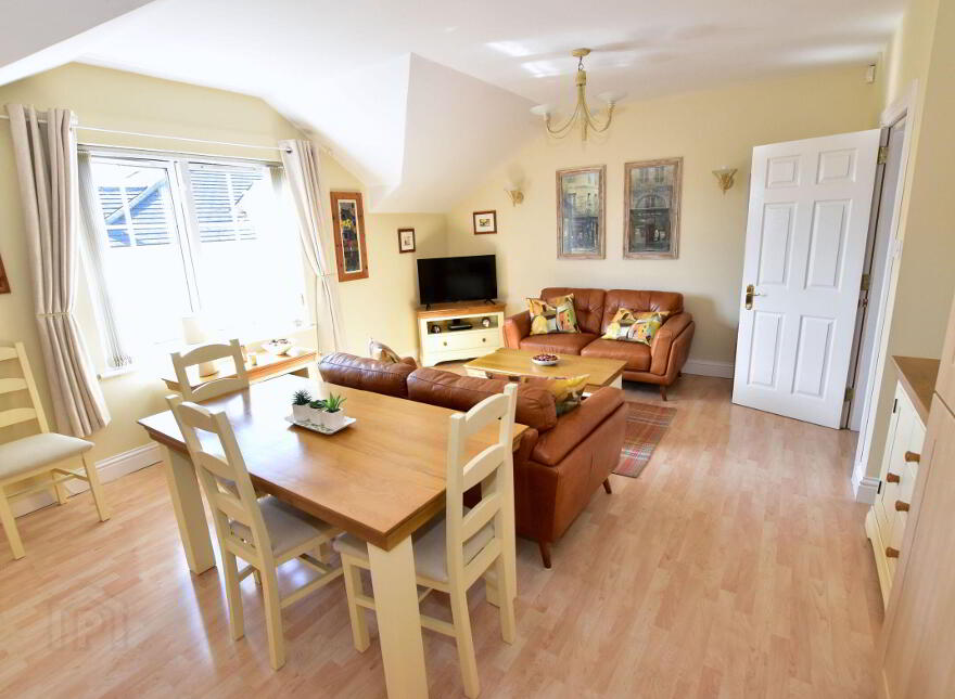 24 Glenmore Place, Lambeg, Lisburn, BT27 4QT