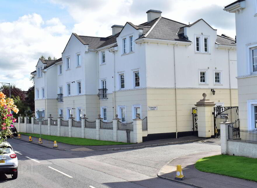 24 Glenmore Place, Lambeg, Lisburn, BT27 4QT