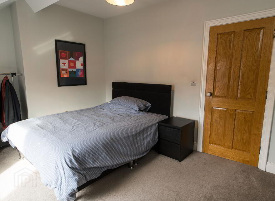 70 Ravenhill Avenue, Belfast, BT6 8LG