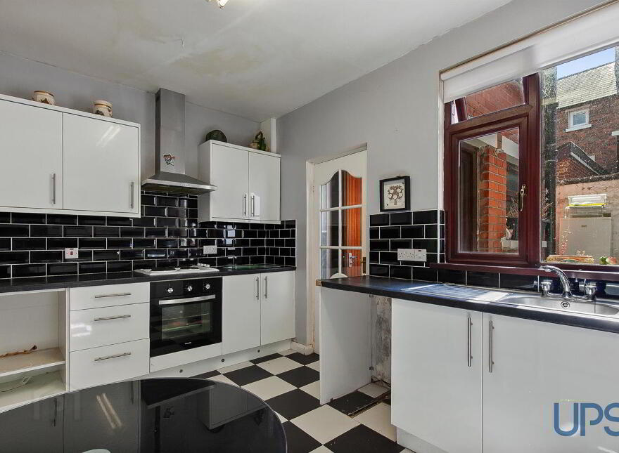16 Amcomri Street, Belfast, BT12 7NB