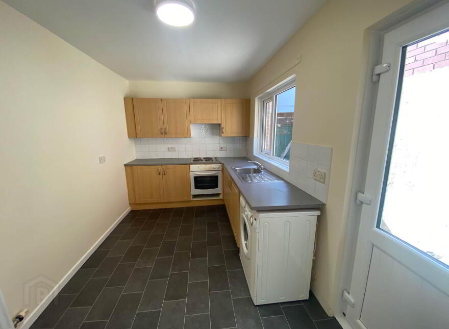 41 Ardenvohr Street, Belfast, BT6 8NB