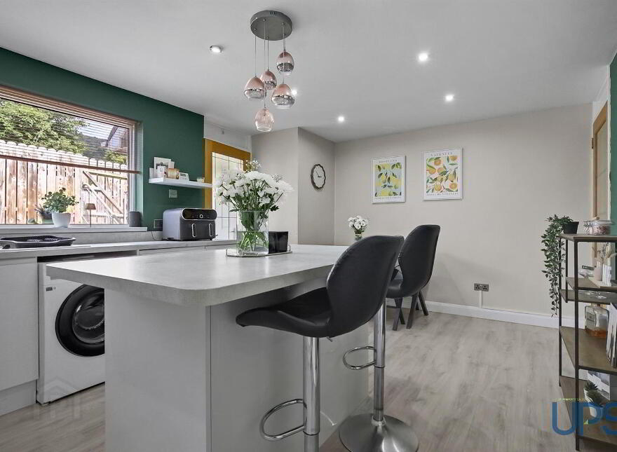 9 Glencolin Walk, Glen Road, Belfast, BT11 8PF