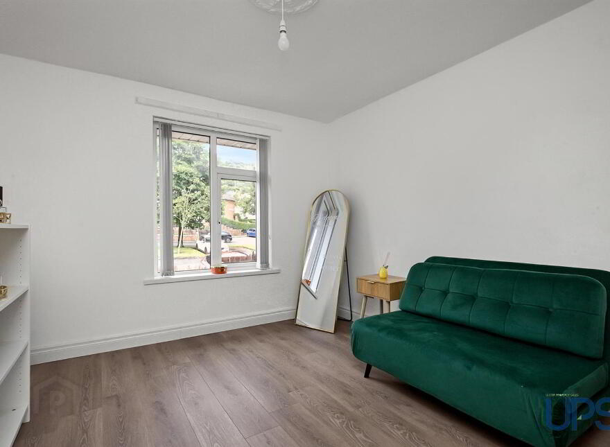 9 Glencolin Walk, Glen Road, Belfast, BT11 8PF