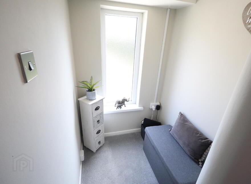 27 Knockfergus Park, Greenisland, Carrickfergus, BT38 8SN