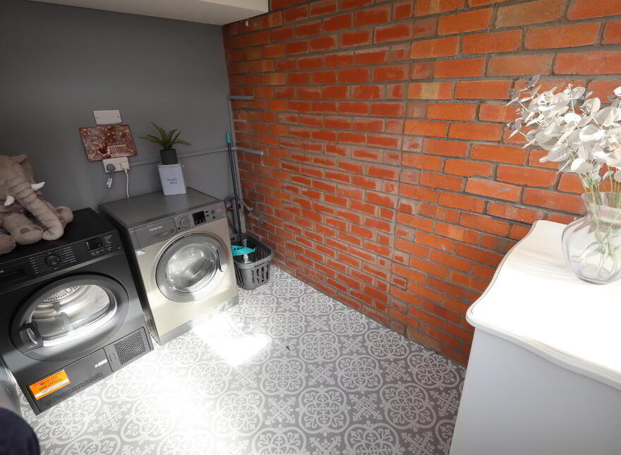 27 Knockfergus Park, Greenisland, Carrickfergus, BT38 8SN