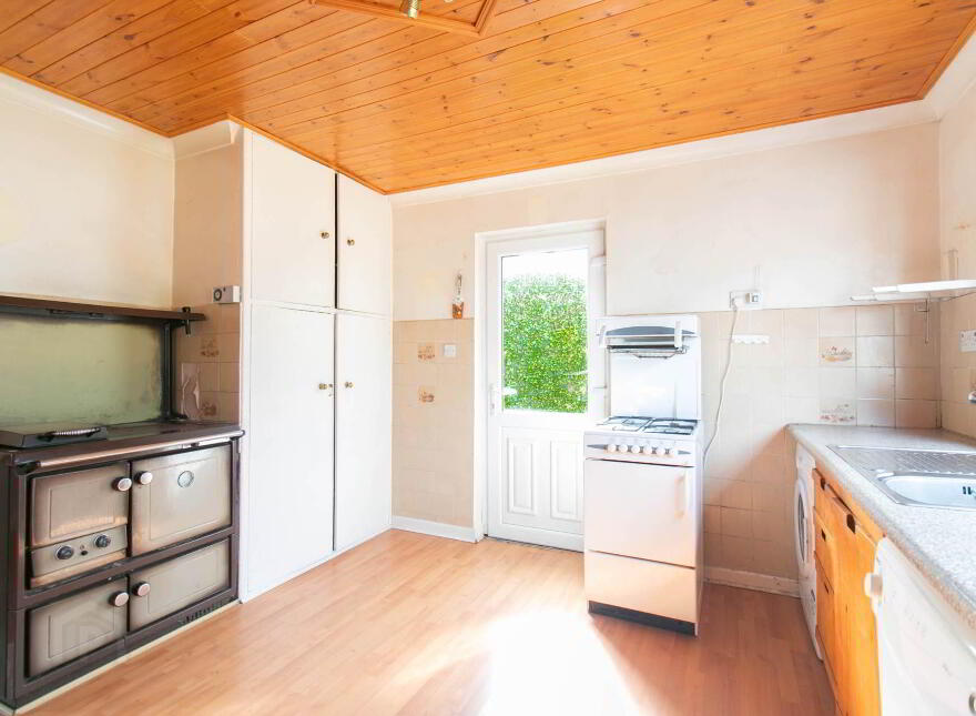 12 Percy French Park, Ballyjamesduff, A82RD34