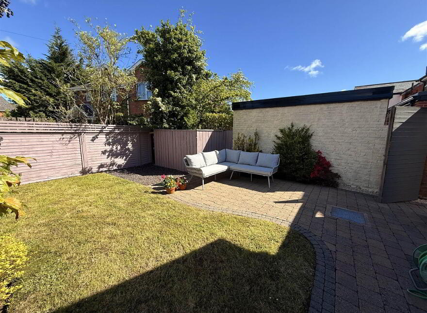 40 Loopland Drive, Cregagh, Belfast, BT6 9DX