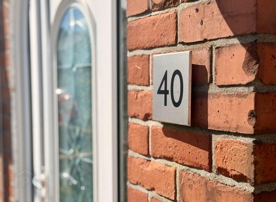 40 Loopland Drive, Cregagh, Belfast, BT6 9DX