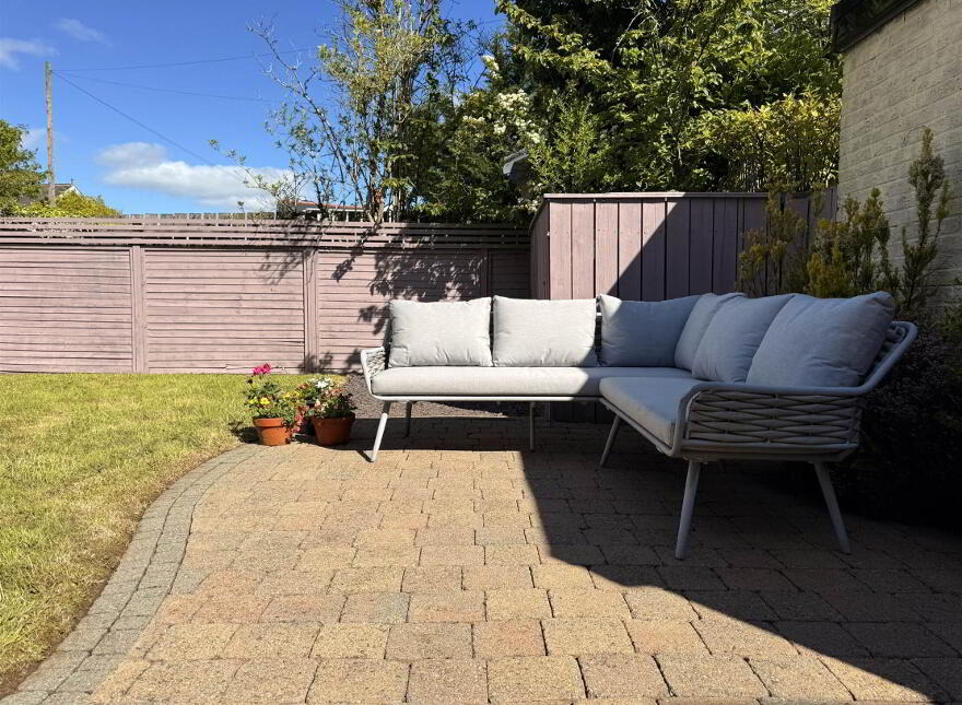 40 Loopland Drive, Cregagh, Belfast, BT6 9DX