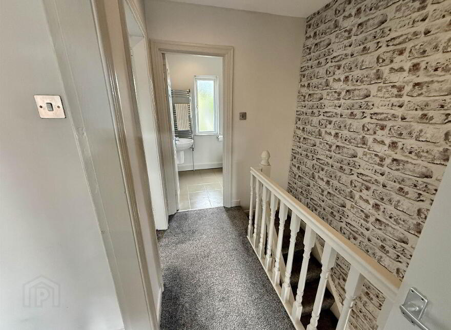 40 Loopland Drive, Cregagh, Belfast, BT6 9DX