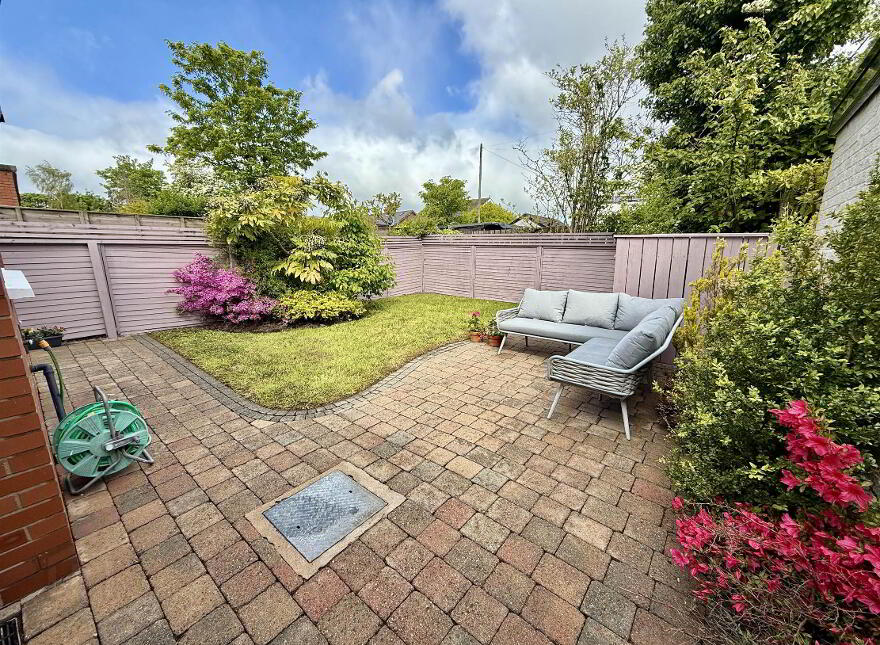 40 Loopland Drive, Cregagh, Belfast, BT6 9DX