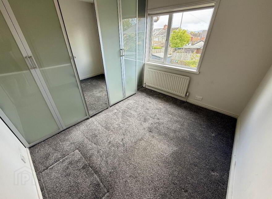 40 Loopland Drive, Cregagh, Belfast, BT6 9DX
