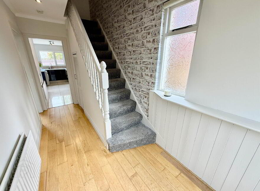 40 Loopland Drive, Cregagh, Belfast, BT6 9DX