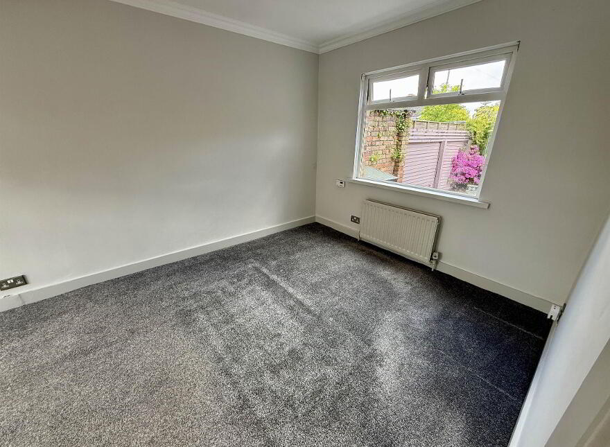 40 Loopland Drive, Cregagh, Belfast, BT6 9DX