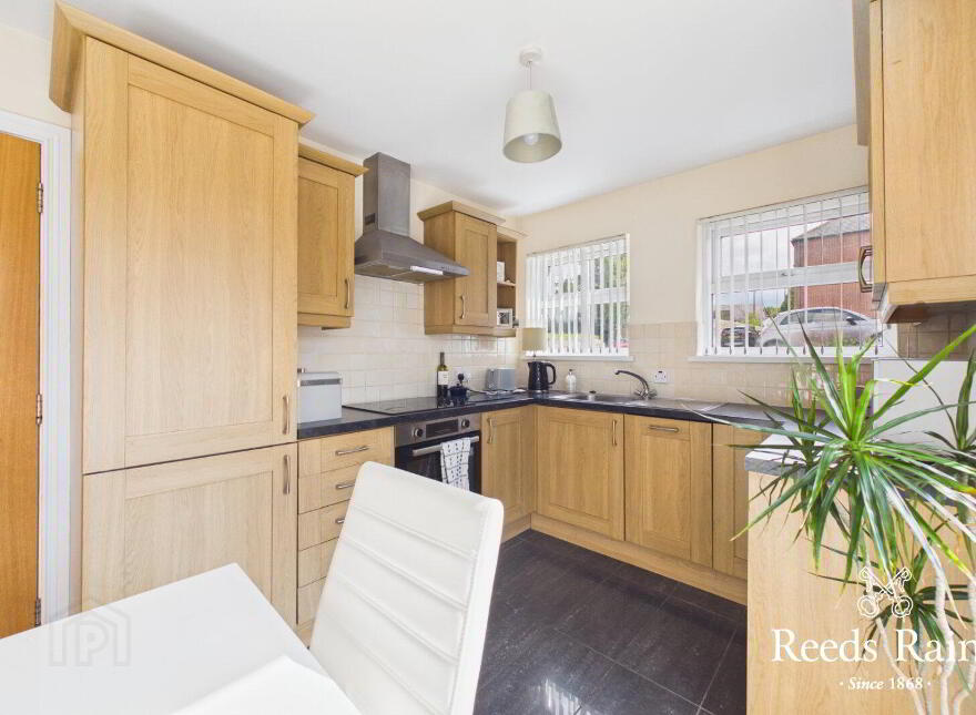 16 Downshire Hall, Ballynahinch Street, Hillsborough, BT26 6GE