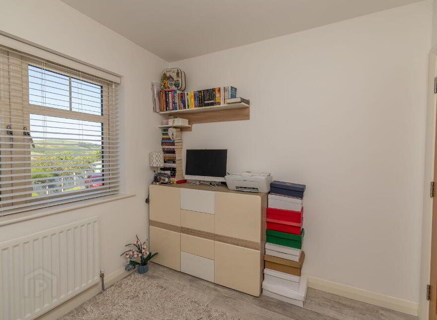 8 Belvedere Heights, Warrenpoint, Newry, BT34 3XZ