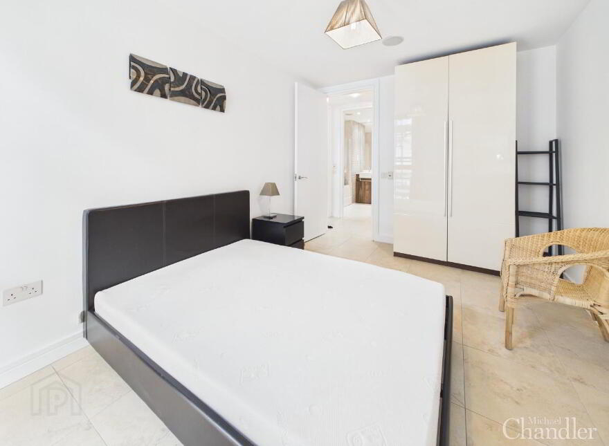 Apt 3.30 The Arc, Queens Road, Belfast, BT3 9FD