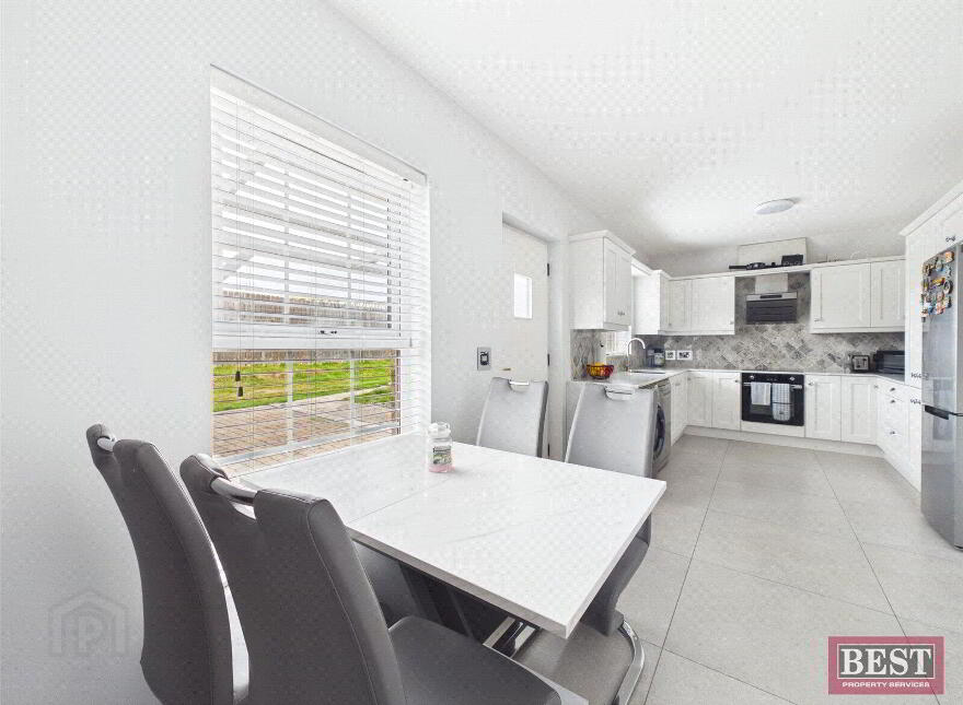 28 Chancellors Hall, Newry, BT35 8WJ