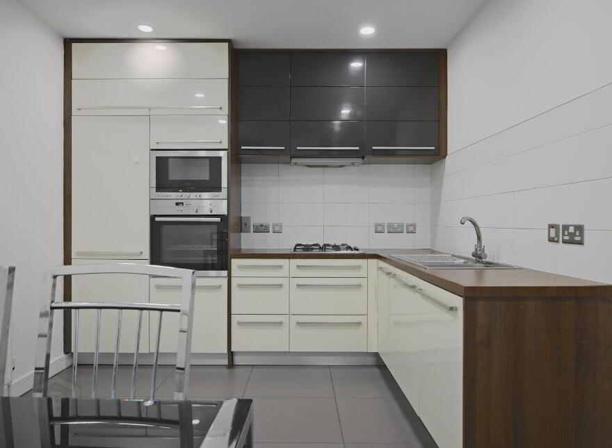 Apartment 6.05 The Arc 2F Queens Road, Belfast, BT3 9FG
