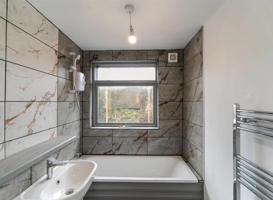 44 Stoneyford Road, Lisburn, BT28 3RG