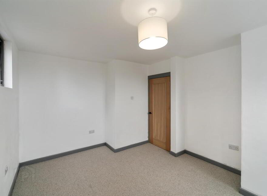 44 Stoneyford Road, Lisburn, BT28 3RG