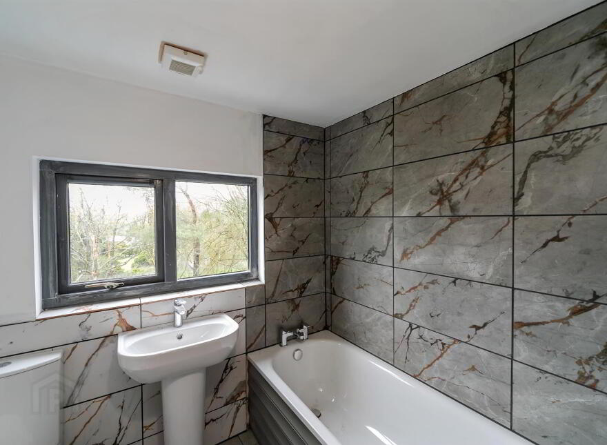 44 Stoneyford Road, Lisburn, BT28 3RG