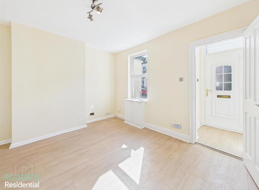 40 Parker Street, Belfast, BT5 4HN