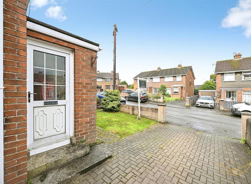 12 Castleburn Park, Carrickfergus, BT38 7NZ