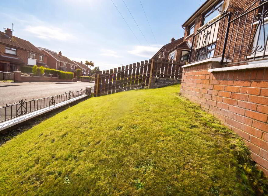28 Willowvale Avenue, Belfast, BT11 9JX