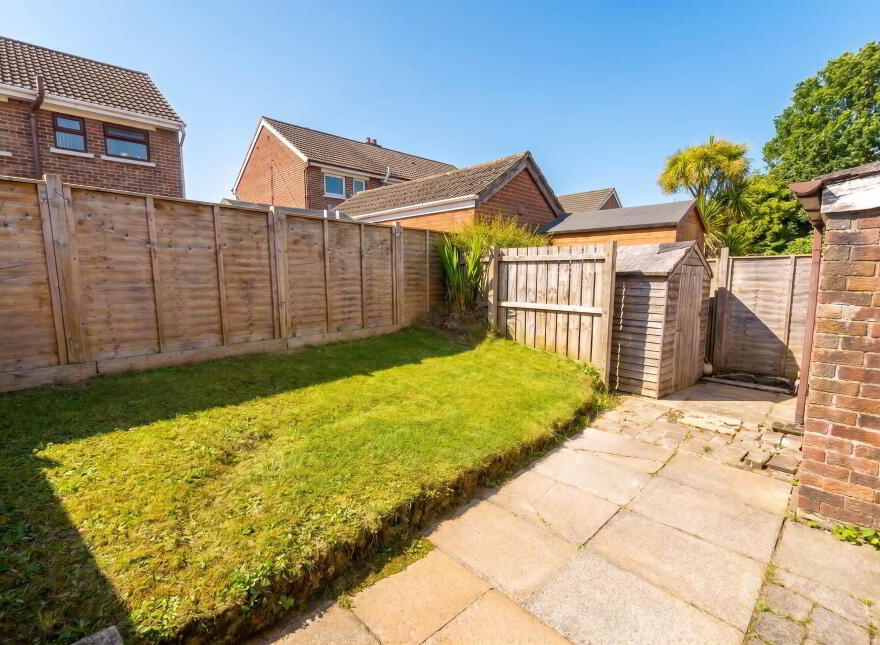 28 Willowvale Avenue, Belfast, BT11 9JX