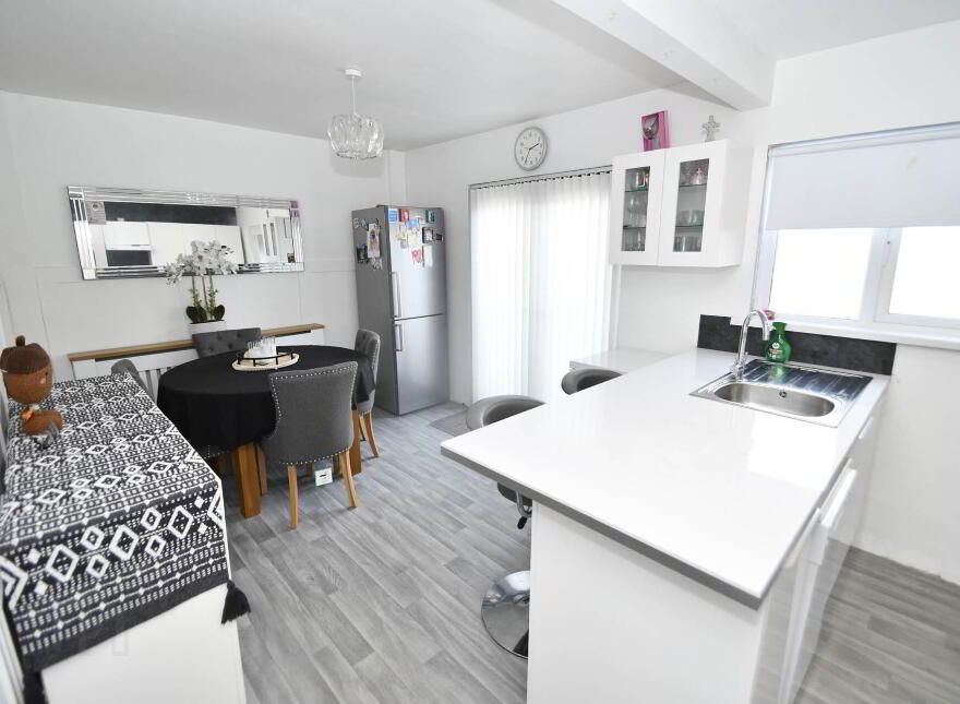 28 Willowvale Avenue, Belfast, BT11 9JX