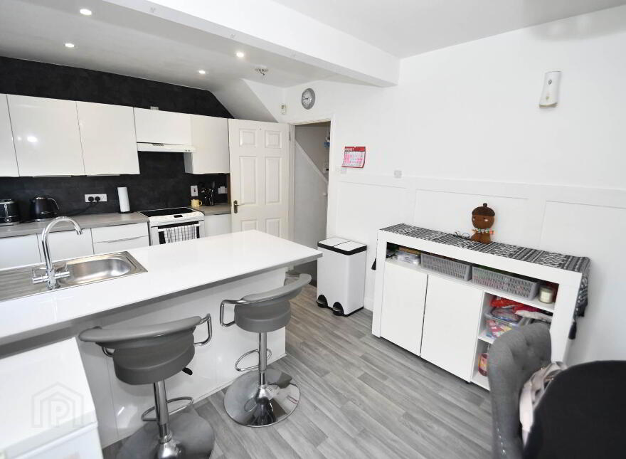 28 Willowvale Avenue, Belfast, BT11 9JX