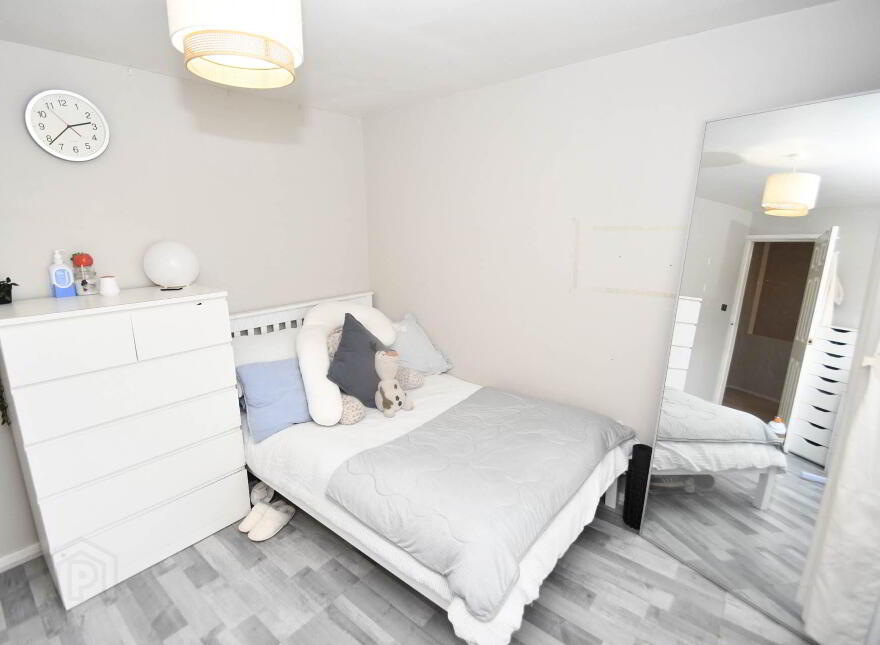 28 Willowvale Avenue, Belfast, BT11 9JX