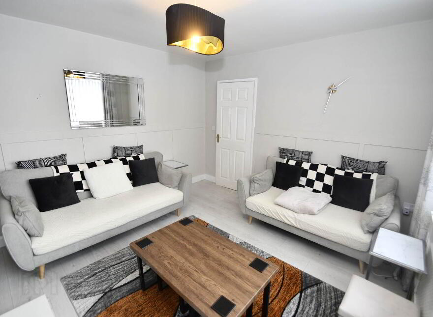 28 Willowvale Avenue, Belfast, BT11 9JX