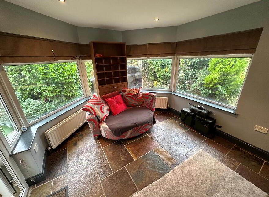 25 Milebush Road, Dromore, BT25 1RU
