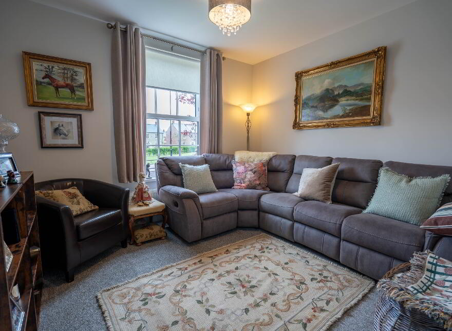 28 Governor's Gate Demesne, Royal Hillsborough, BT26 6TU