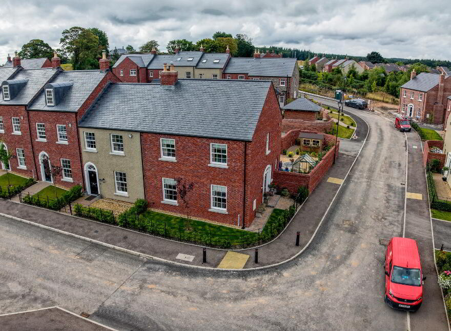 28 Governor's Gate Demesne, Royal Hillsborough, BT26 6TU
