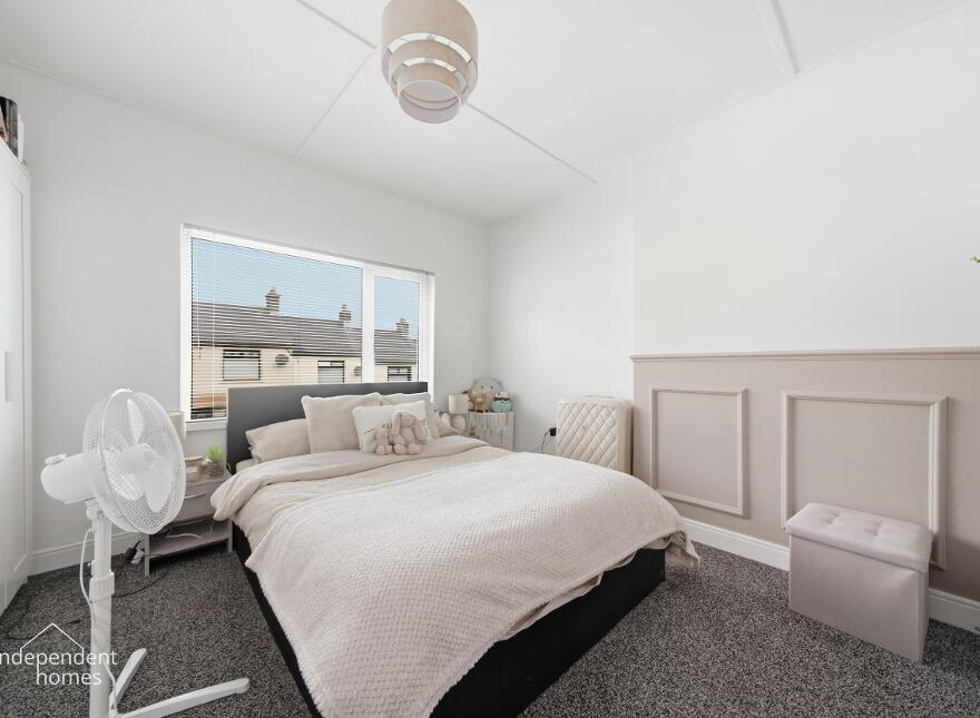 33 Kent Avenue, Larne, BT40 1NB