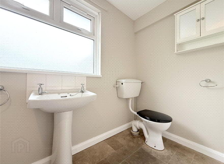 132 Roguery Road, Toomebridge, BT41 3RQ