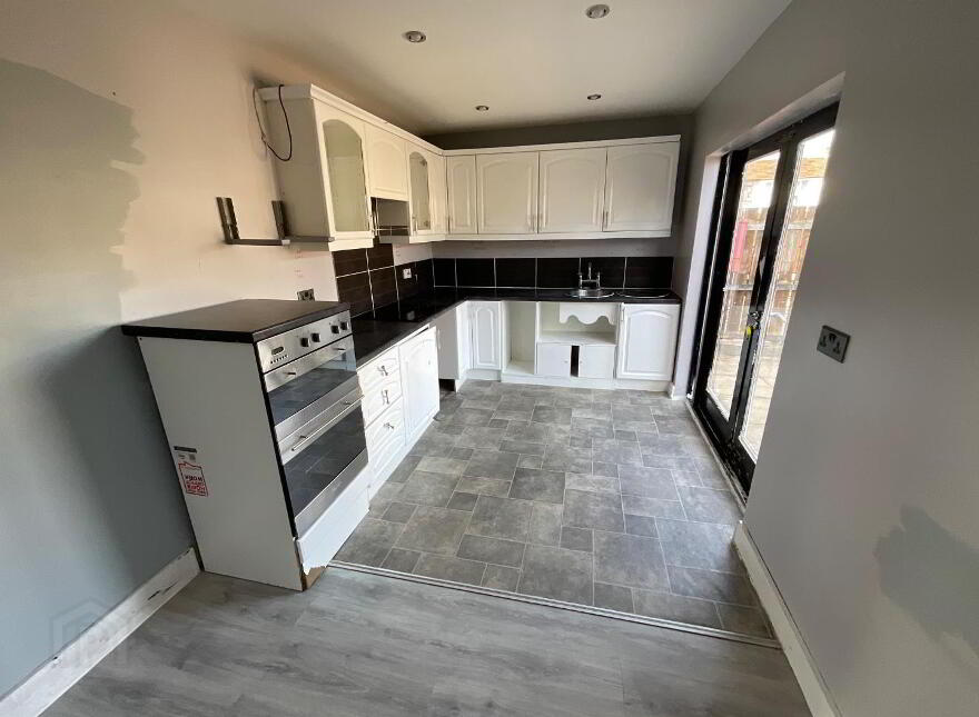 4 The Larches, Carrickfergus, BT38 8EH